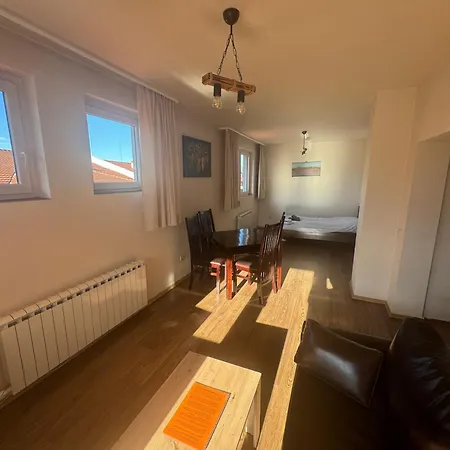 Royal Towers - 153 *