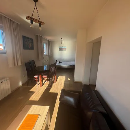 Royal Towers - 153 Banszko