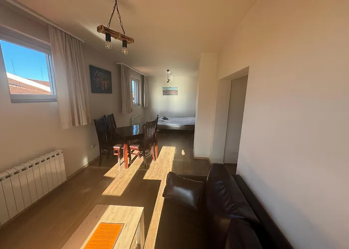 Royal Towers - 153 班斯科